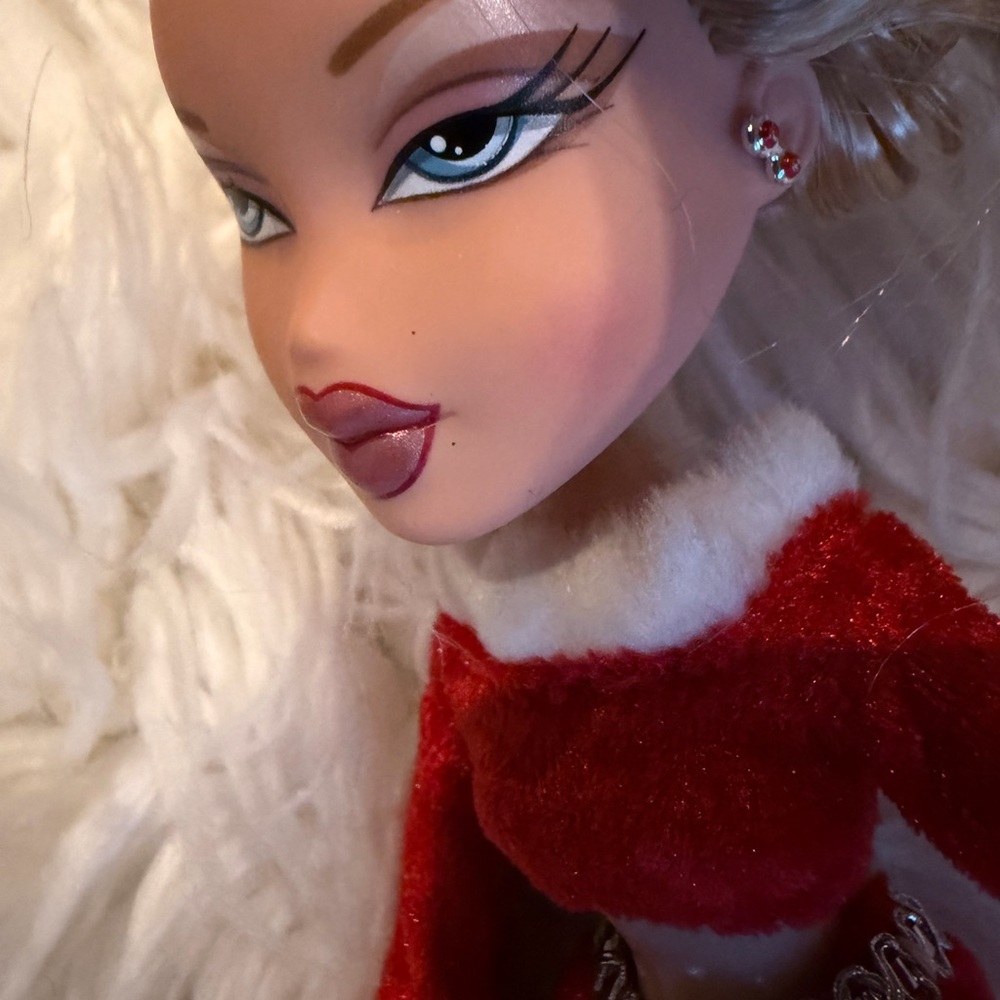 Bratz holiday Chloe - Picture 4 of 7